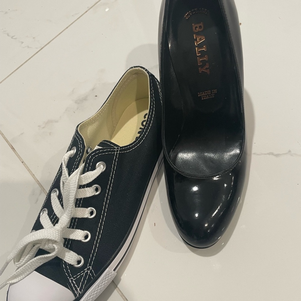 Converse Shoes - image 6